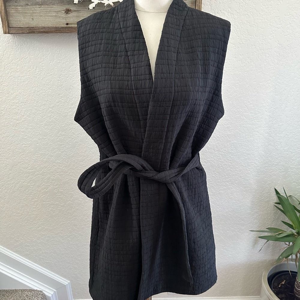 Lululemon Serene Travels Vest Black Sleeveless Textured Quilted Belted size 12